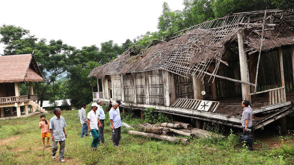 Ba Động: Tổ chức họp lấy ý kiến người có kinh nghiệm trong việc xử lý các hạng mục xuống cấp và định hướng phát huy giá trị của Khu bảo tồn và phát huy giá trị văn hóa thôn Làng Teng.