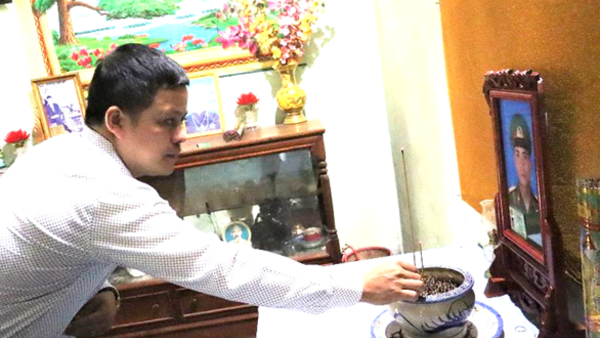 LÃNH ĐẠO XÃ BA ĐỘNG ĐẠO THĂM GIA ĐÌNH CÓ NẠN NHÂN TỬ VONG DO TAI NẠN GIAO THÔNG NĂM 2025 TRÊN ĐỊA BÀN XÃ BA ĐỘNG